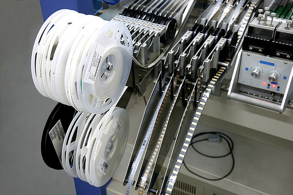 想要系統(tǒng)輻射指標(biāo)達(dá)標(biāo)？EMC設(shè)計來幫忙